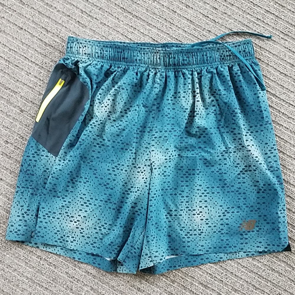 New Balance NB Shorts sz L